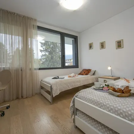 Apartment Artemia